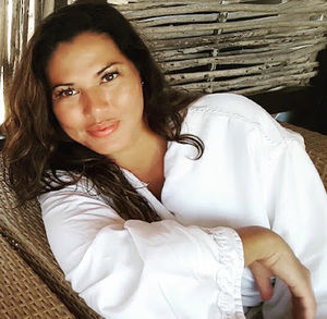 Meet your Posher, Sharon